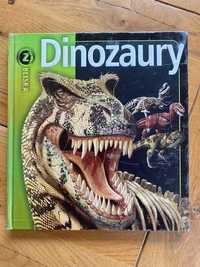 Sprzedam fascynującą książkę " Dinozaury z bliska "