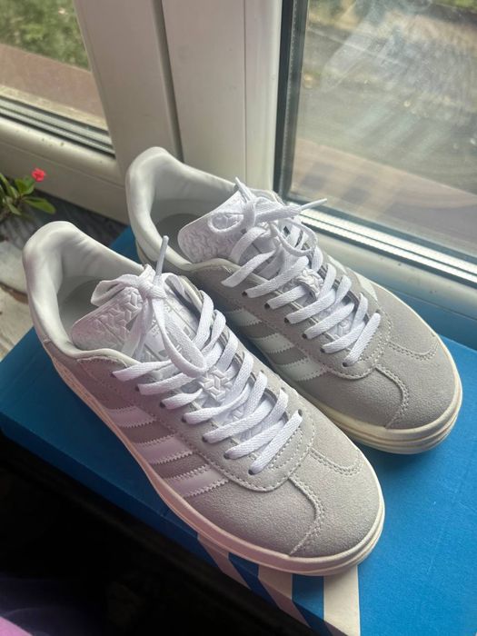 Женские кроссовки adidas gazelle bold