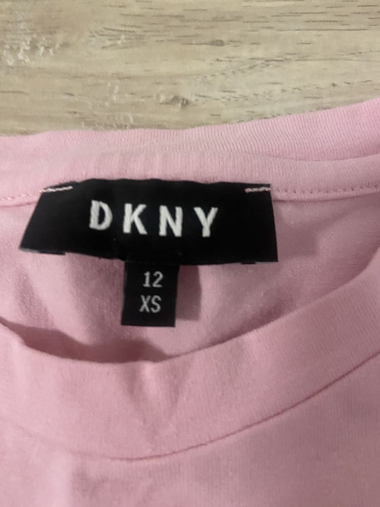 DKNY футболка