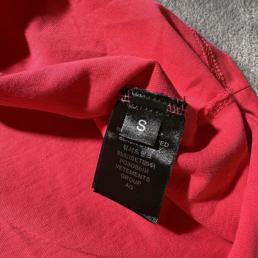 Футболка Vetements Hello my name PINK