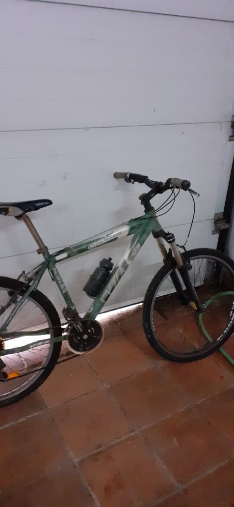 Bicicleta Vag comand camuflada