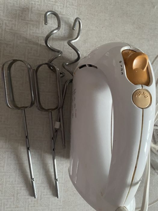 Міксер PHILIPS з насадками