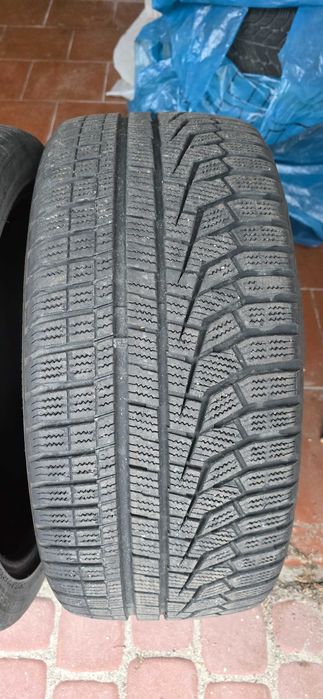 Opony zimowe Hankook 235/40/19