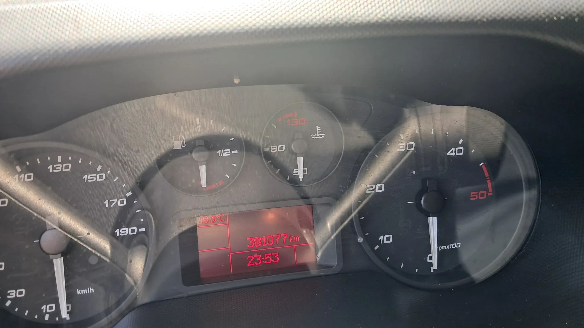Iveco DAILLY CHASIS  Stan dobry, bez wkładu finansowego