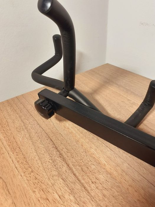 Wieszak statyw gitarowy na ścianę Warwick Rockstand