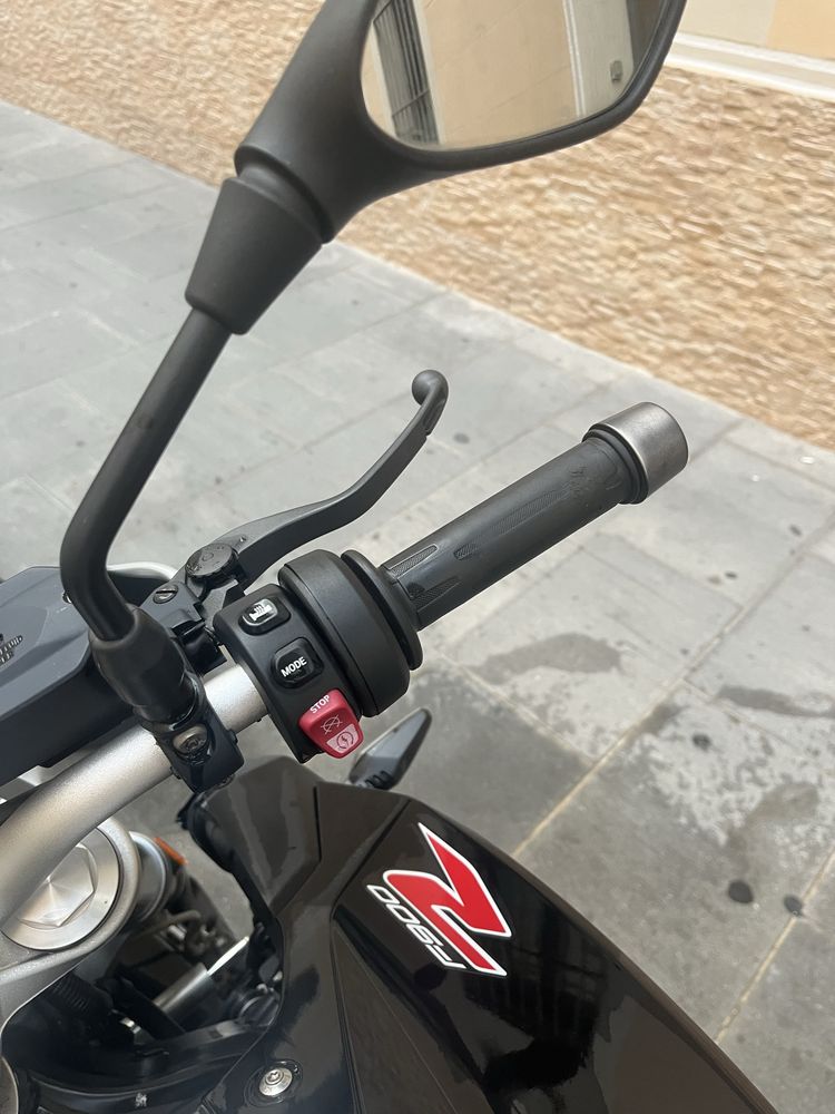 Bmw   F900R   2021