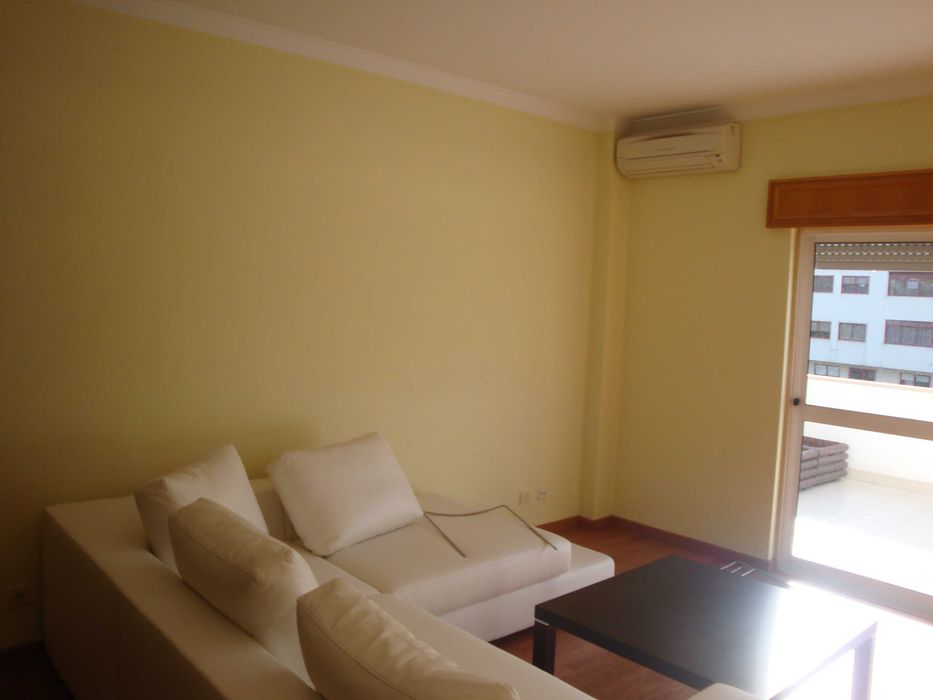 Aluga-se Apartamento T2 - Póvoa de Santa Iria