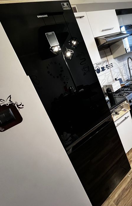 Lodówka samsung czarna szklany front