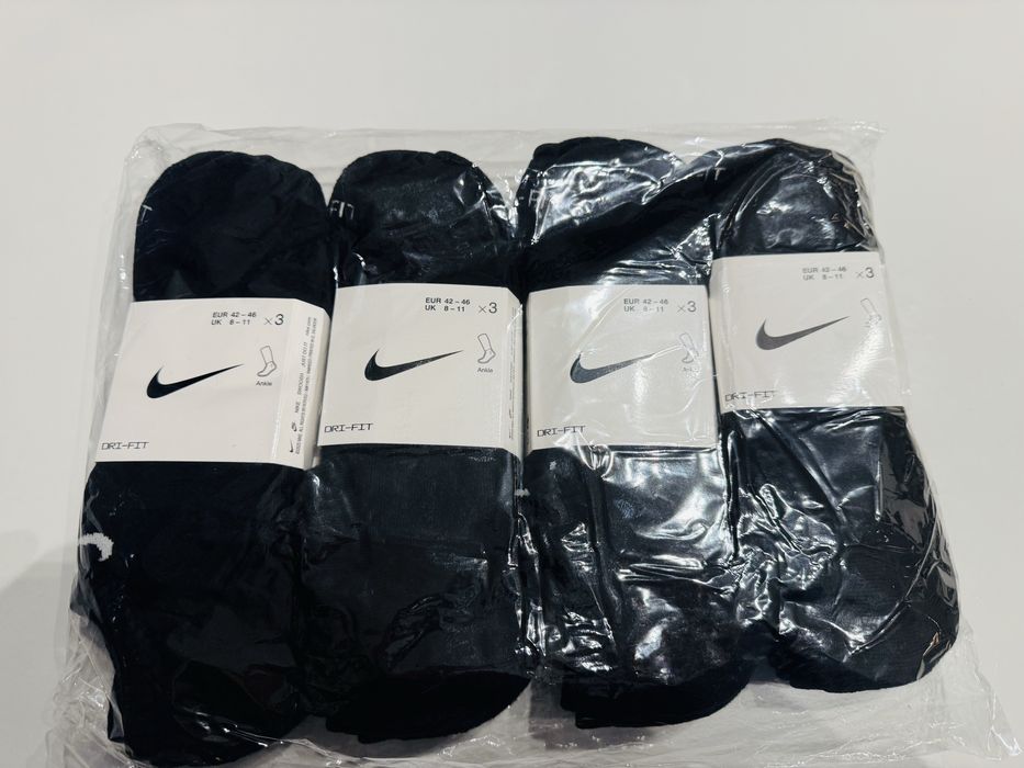 Skarpetki Nike czarne i białe  12 par