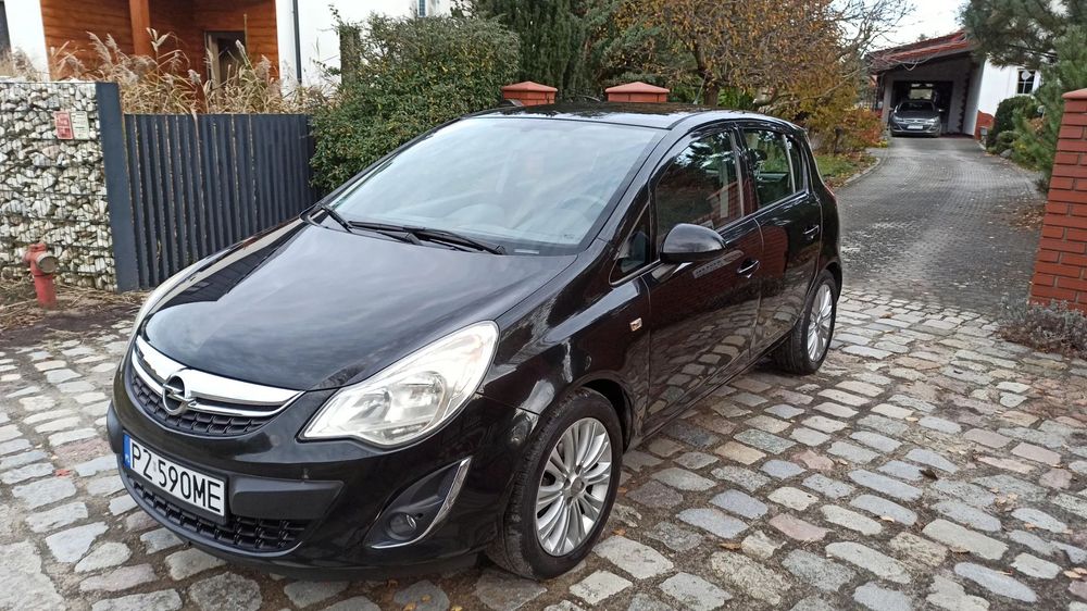 Opel Corsa Auto kupione w polskim salonie bezwypadkowy  jeden właściciel od 9 lat