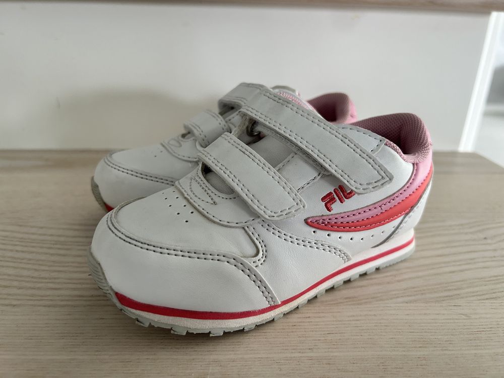 FILA buty sportowe r. 25 adidasy dziewczęce, rzepy