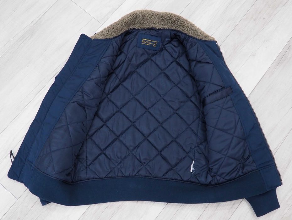 Hollister by Abercrombie & Fitch_Men’s Sherpa Collar Bomber_ XS/S
