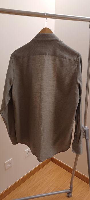 Camisa de Homem cor cinza esverdeado