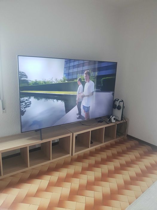 Televisor Samsung 80"