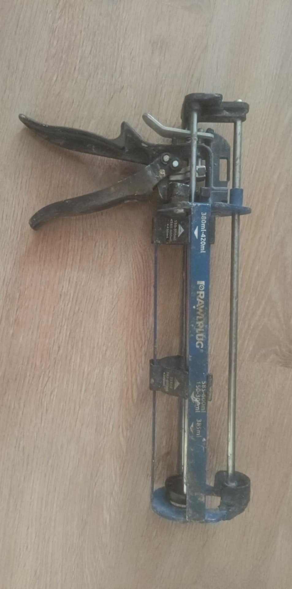 Wyciskacz do kotwy dwuskladnikowej Rawlplug