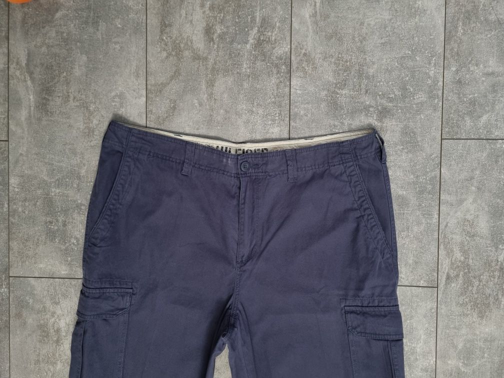 Tommy Hilfiger bojówki