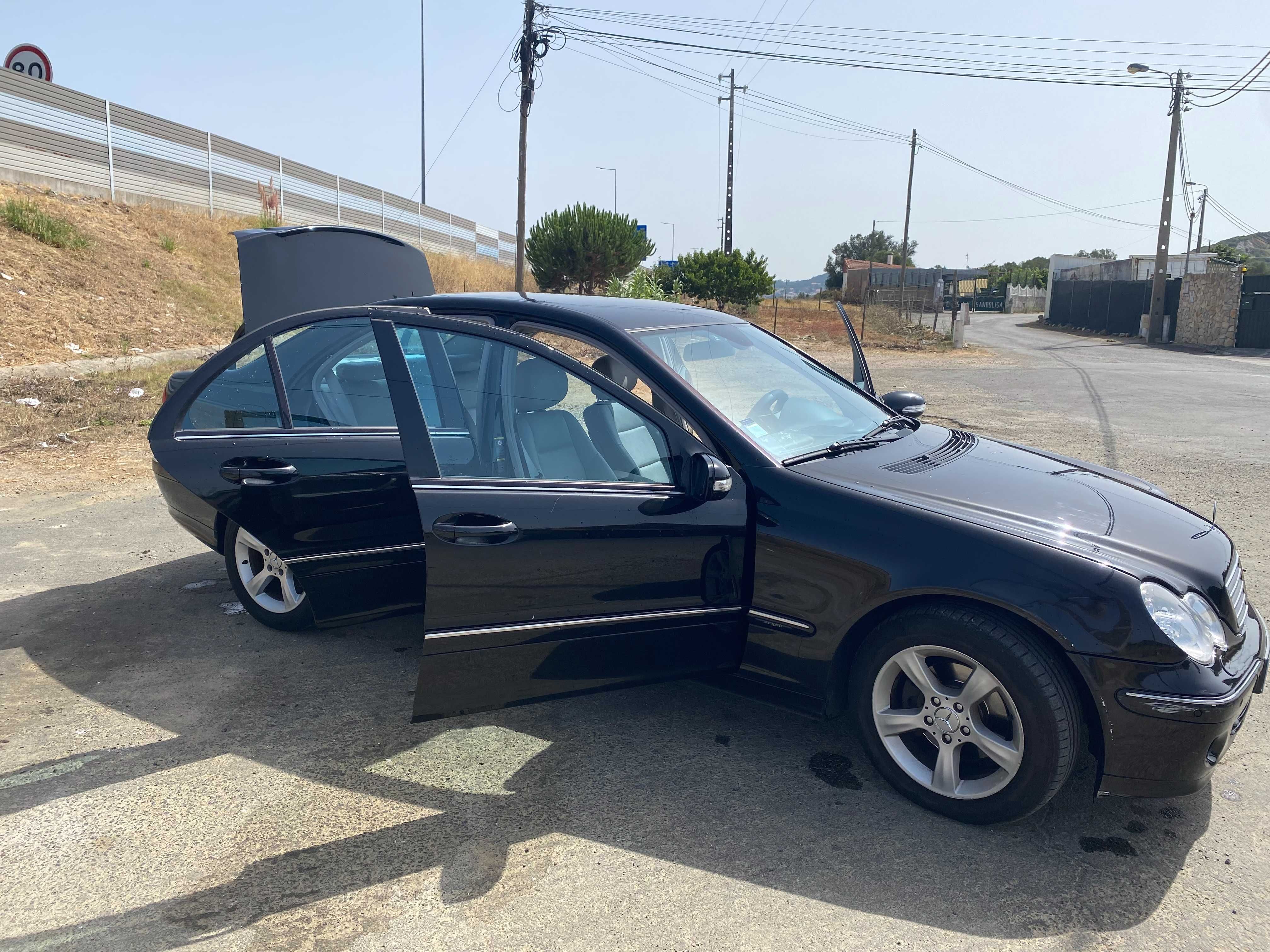 Mercedes Benz 220 CDI Automático 2006 Avantgarde    Valor Negociável