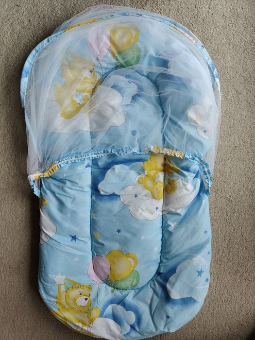 Mata edukacyjna + leżanka z moskitierą do parku/ogrodu