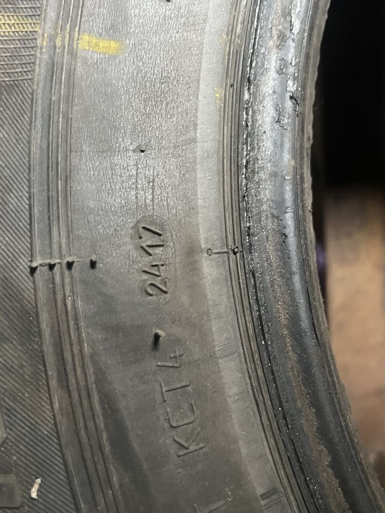 Покрышки 215/65R16