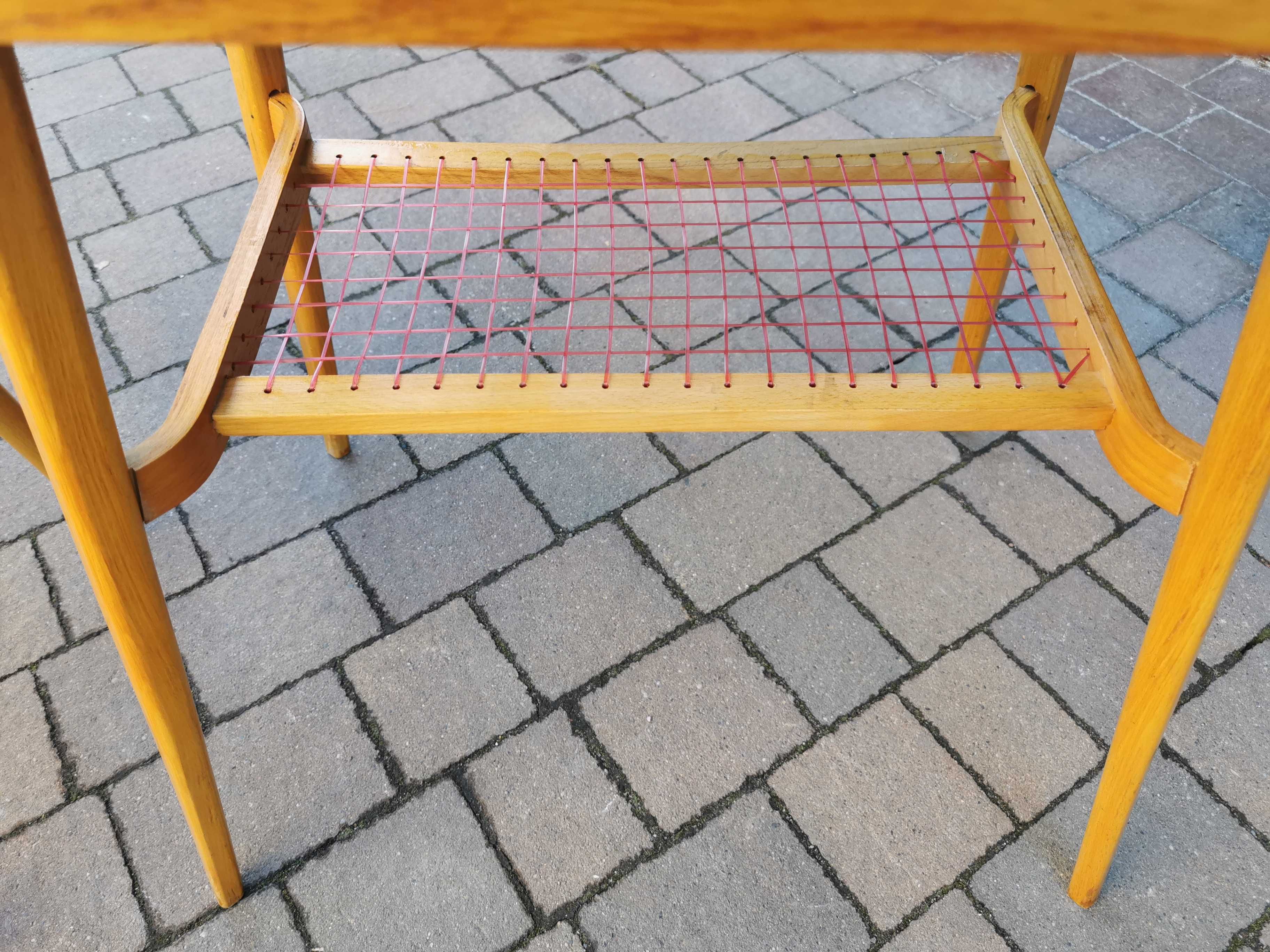 Stolik z żyłkową półką Dřevopodnik Holešov+ krzesło TON proj. Šuman