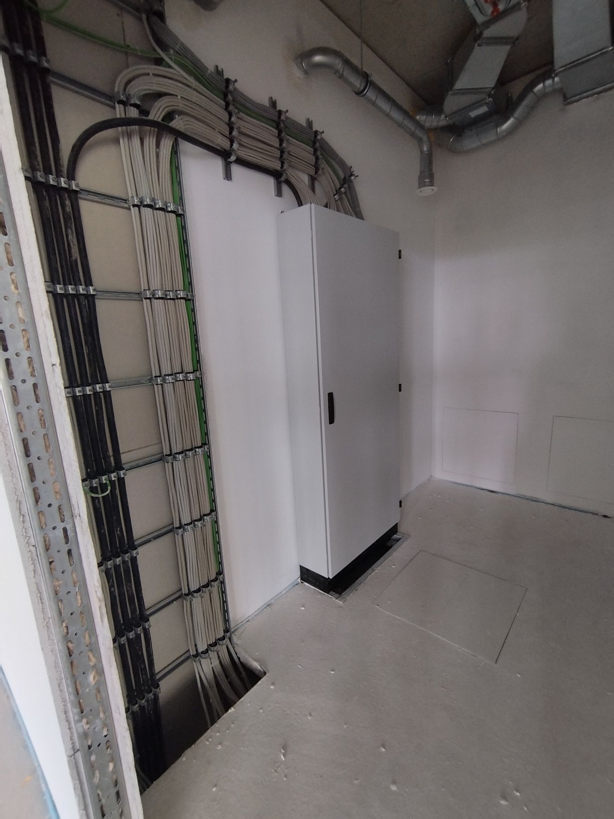 Elektryk, instalacje elektryczne, montaż, serwis, modernizacją..