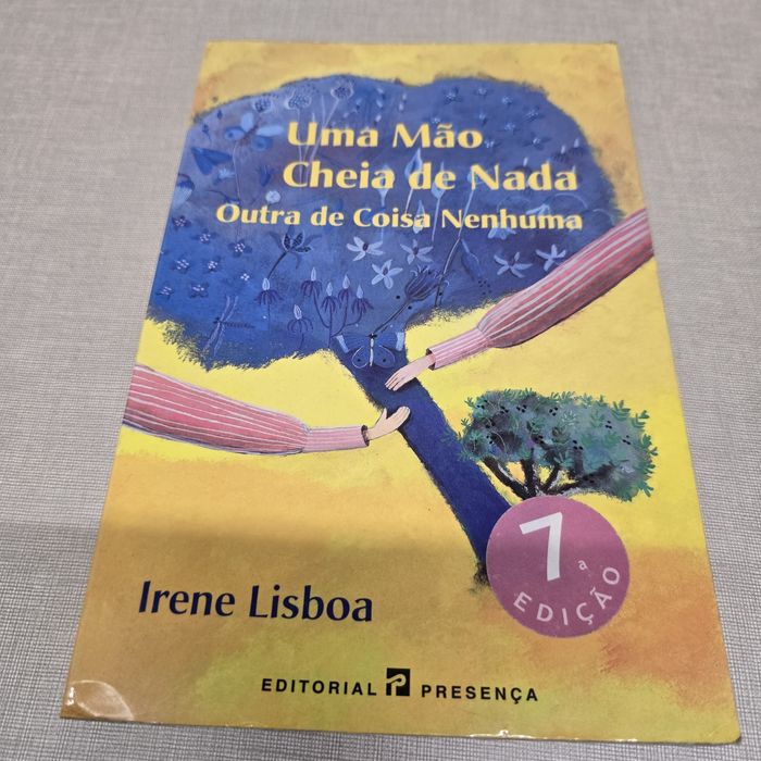 Livro  "Uma Mão Cheia de Nada Outra de Coisa Nenhuma"