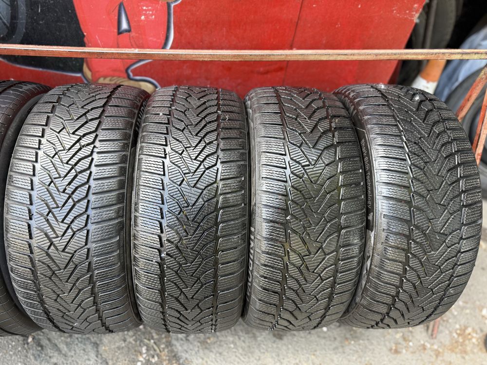 Зимняя резина 235/45/R18 Uniroyal WinterExpert