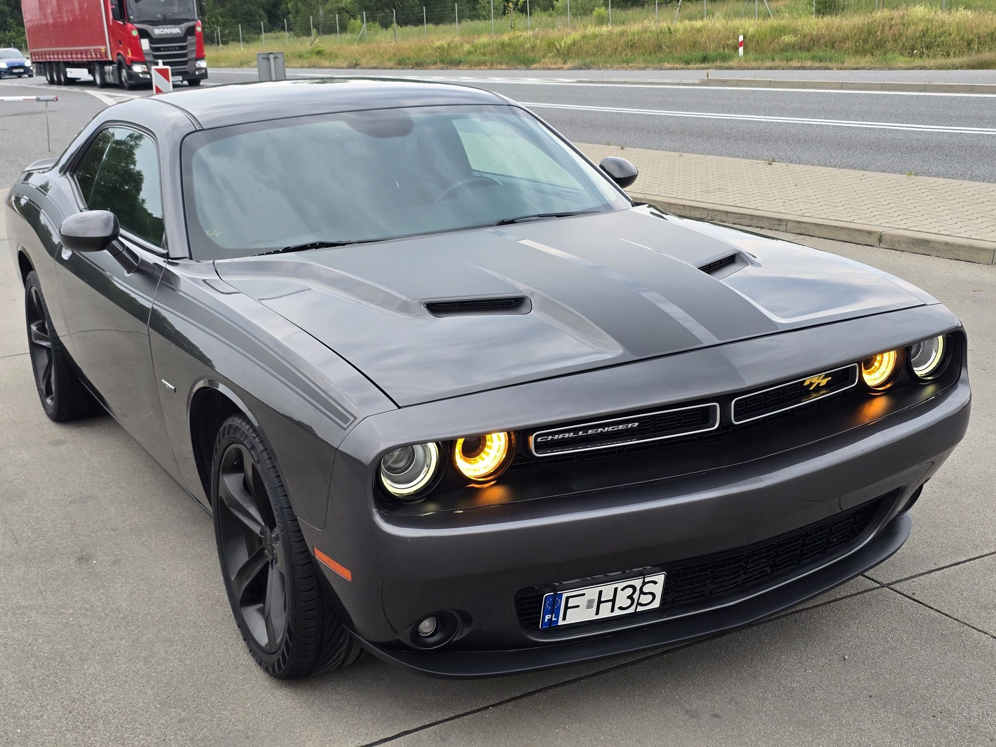 CHALLENGER 5.7 HEMI, MANUAL! SZPERA!Atrakcyjny! Piękny stan, zamiana