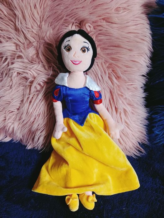 Królewna Śnieżka maskotka lalka