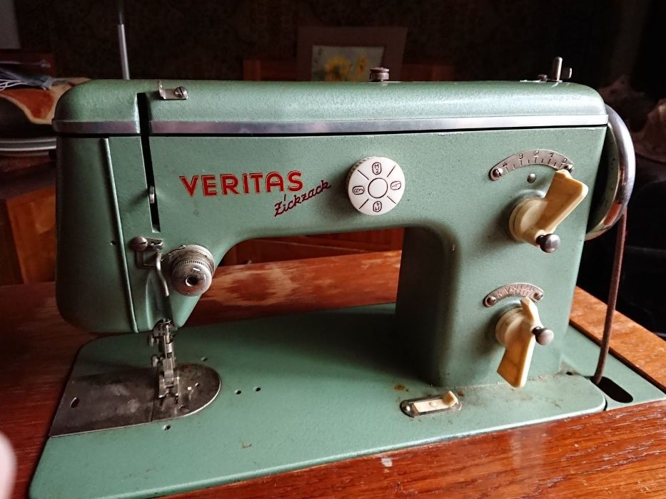 Стол - тумба от швейной машинки Veritas