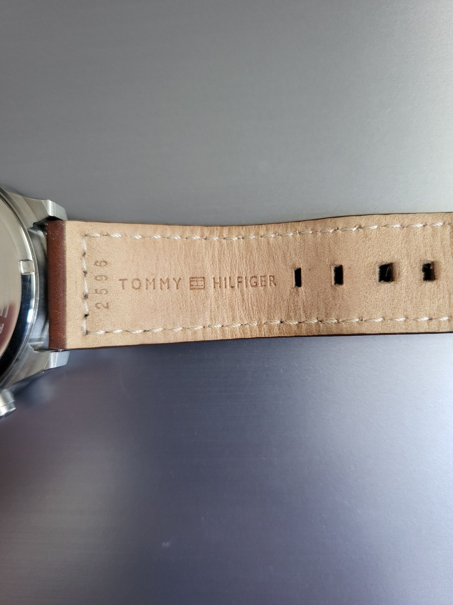 Relógio Tommy Hilfiger (Excelente Estado)