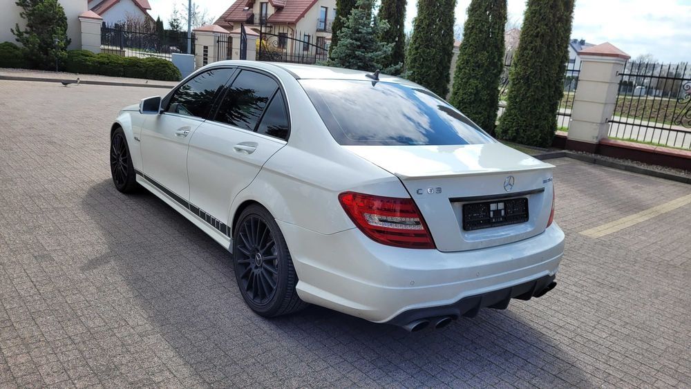 Mercedes-Benz C63 AMG W204