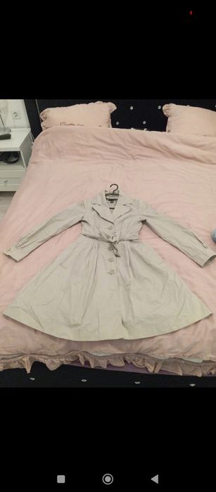 Jesienny trencz H&M 34