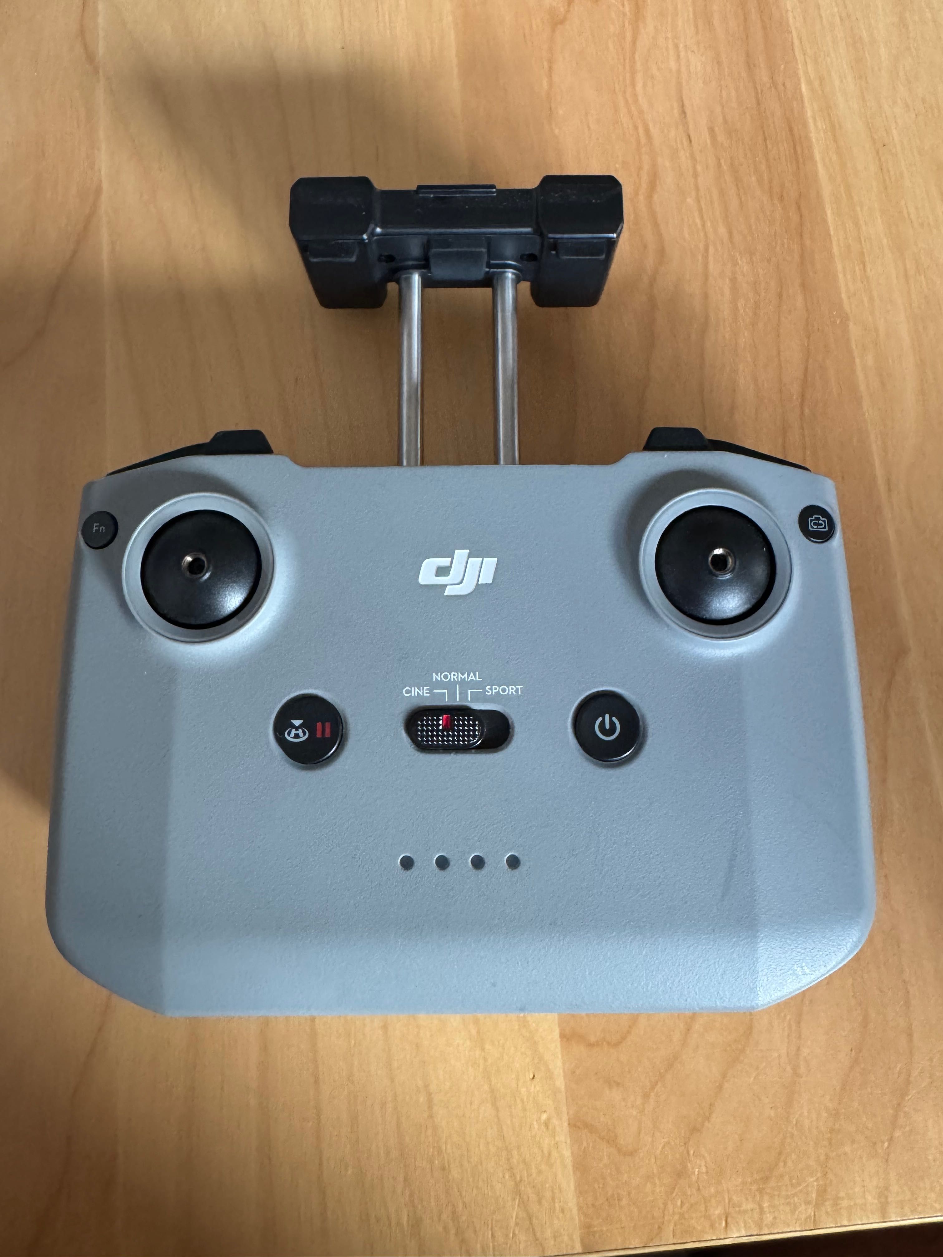 DJI Comando de Drone RC-N1 Usado – Excelente Estado!