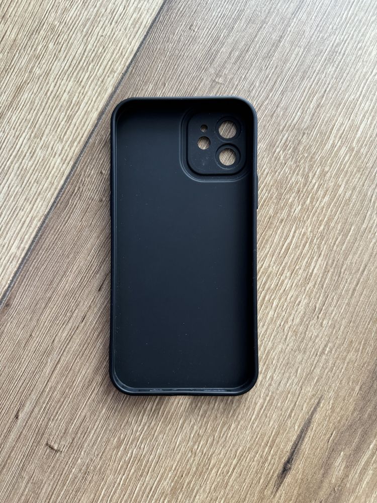 Zestaw - obudowy iPhone 12 - cztery obudowy