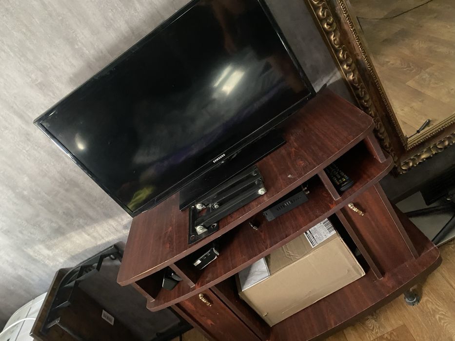 Led телевизор Samsung UE32F6330AK