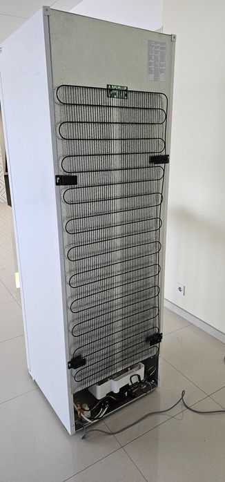 Холодильна камера ВЕКО RSNE445E22