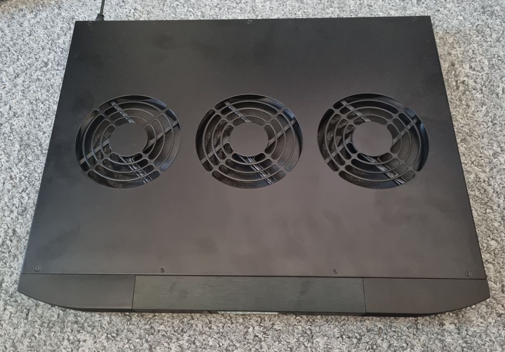 AC Infinity Aircom T9 podstawa chłodząca do amplitunera