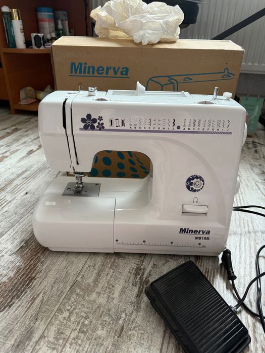Швейная машинка Minerva M819b