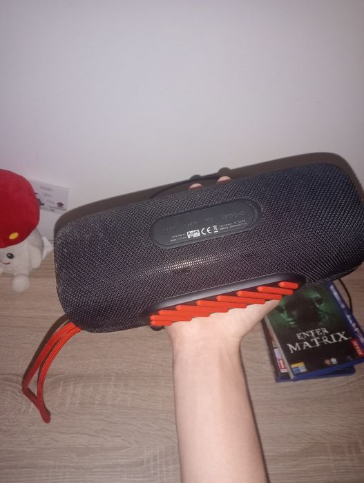 Caixa de som com leds