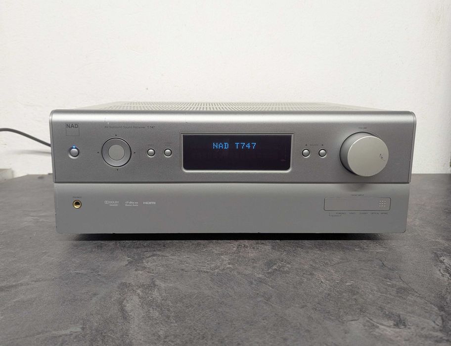 NAD T 747, ресивер 7.1.  2х110 Watt, 7x60 Watt.