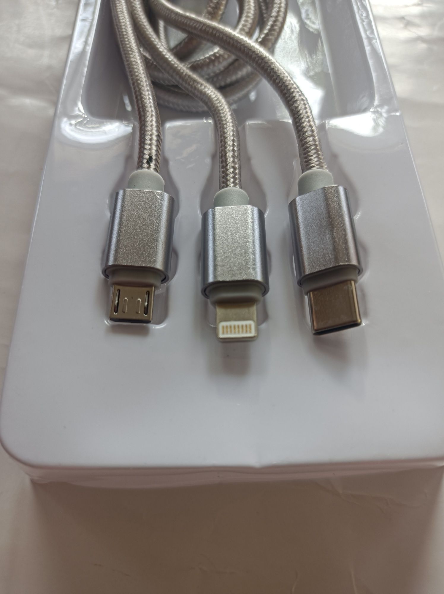 Kable USB i końcówki USB C, lightening Apple i mini usb nowe w pudełku