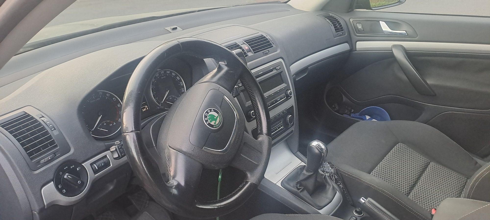 Vendo Skoda octavia semi-nova