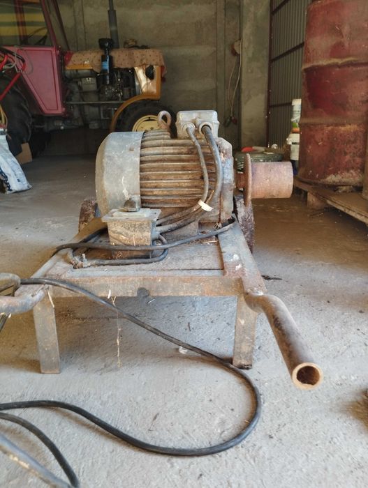 Silnik elektryczny 3 fazowy 5, 5 kw