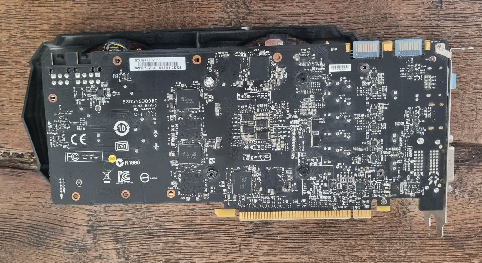 Karta Graficzna MSI GeForce GTX 970 4GD5T OC

SPECYFIKACJA:

Producent