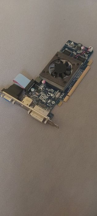 Karta graficzna Pegatron Radeon HD6450 1GB DDR3 64-bit HDMI DVI D-Sub