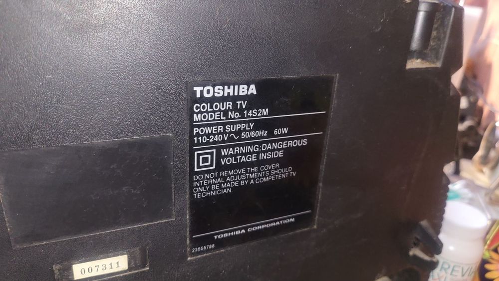Телевизор кинескопный,Toshiba 14S2M.пульт,фарфор, статуэтка, sharp