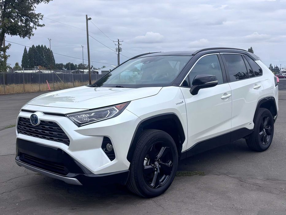 Toyota RAV4      2020