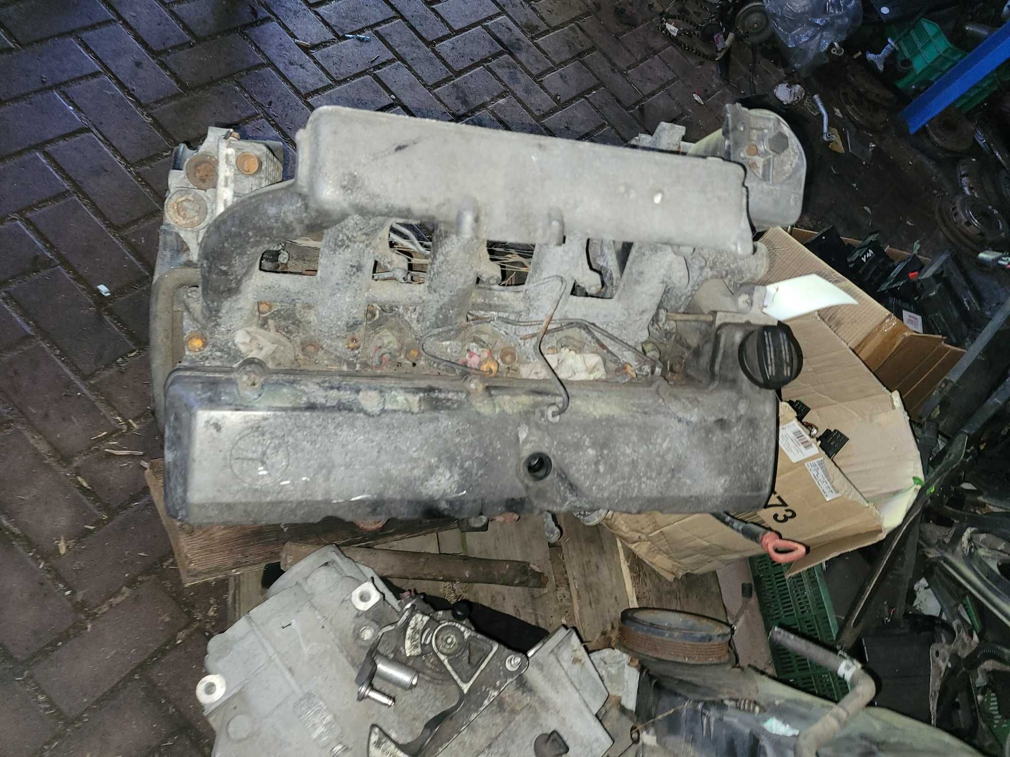 Głowica kompletna Mercedes Sprinter 312 2,9 tdi