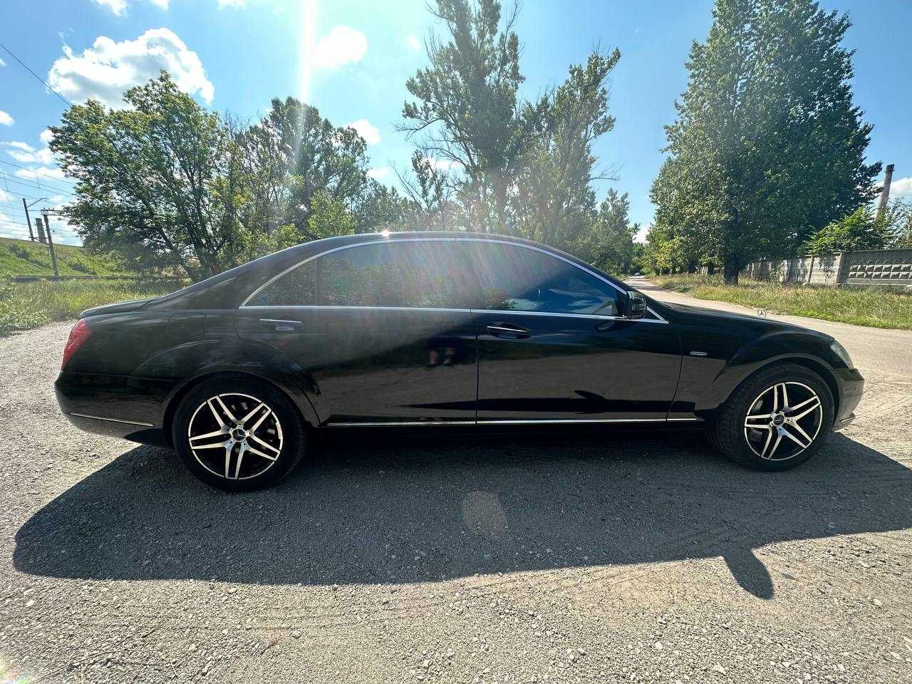 Розбирання Mercedes w221 Long m278 4.7 bi-turbo/m273 5.5 гидроподвеска